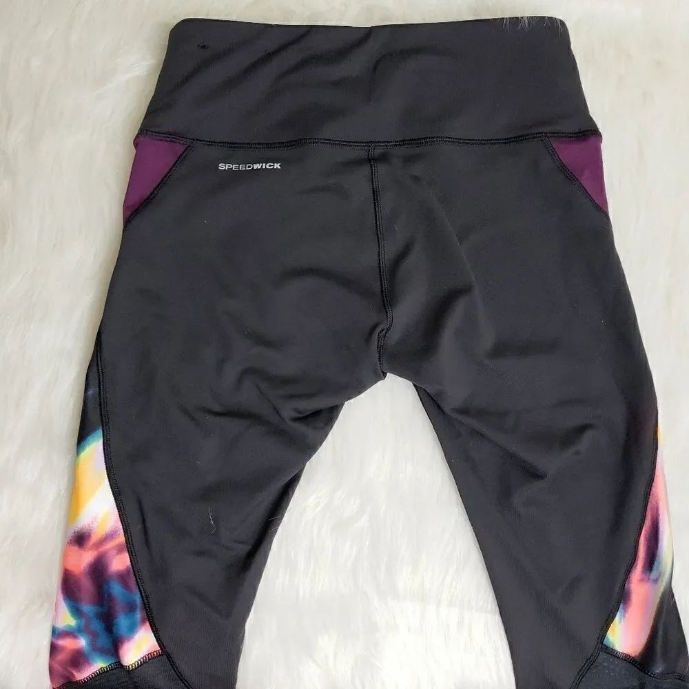 Reebok XS capris   - Picture 4 of 4